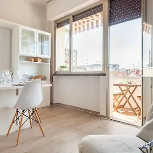  Appartamento Seaside Private Parking And Near The